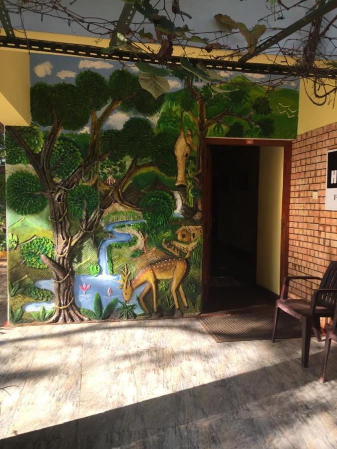 אנוראדפורה Olivia Homestay מראה חיצוני תמונה