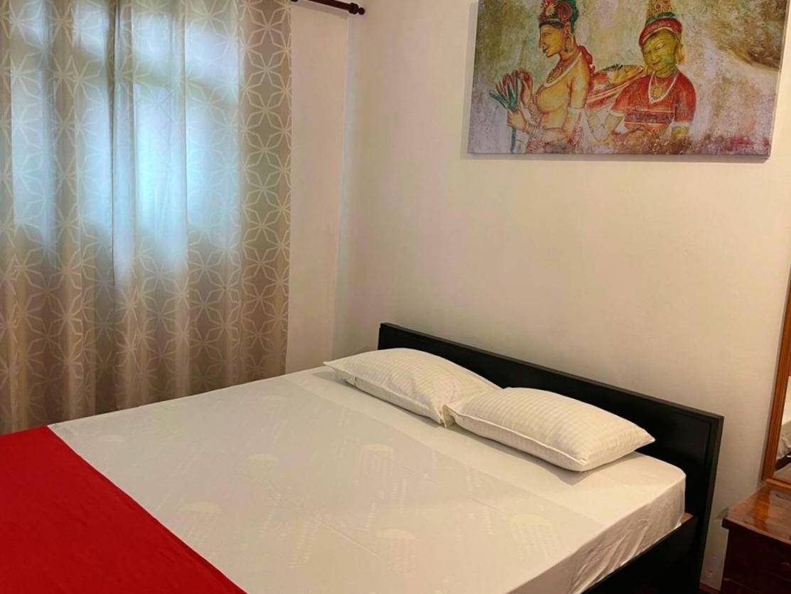 אנוראדפורה Olivia Homestay מראה חיצוני תמונה