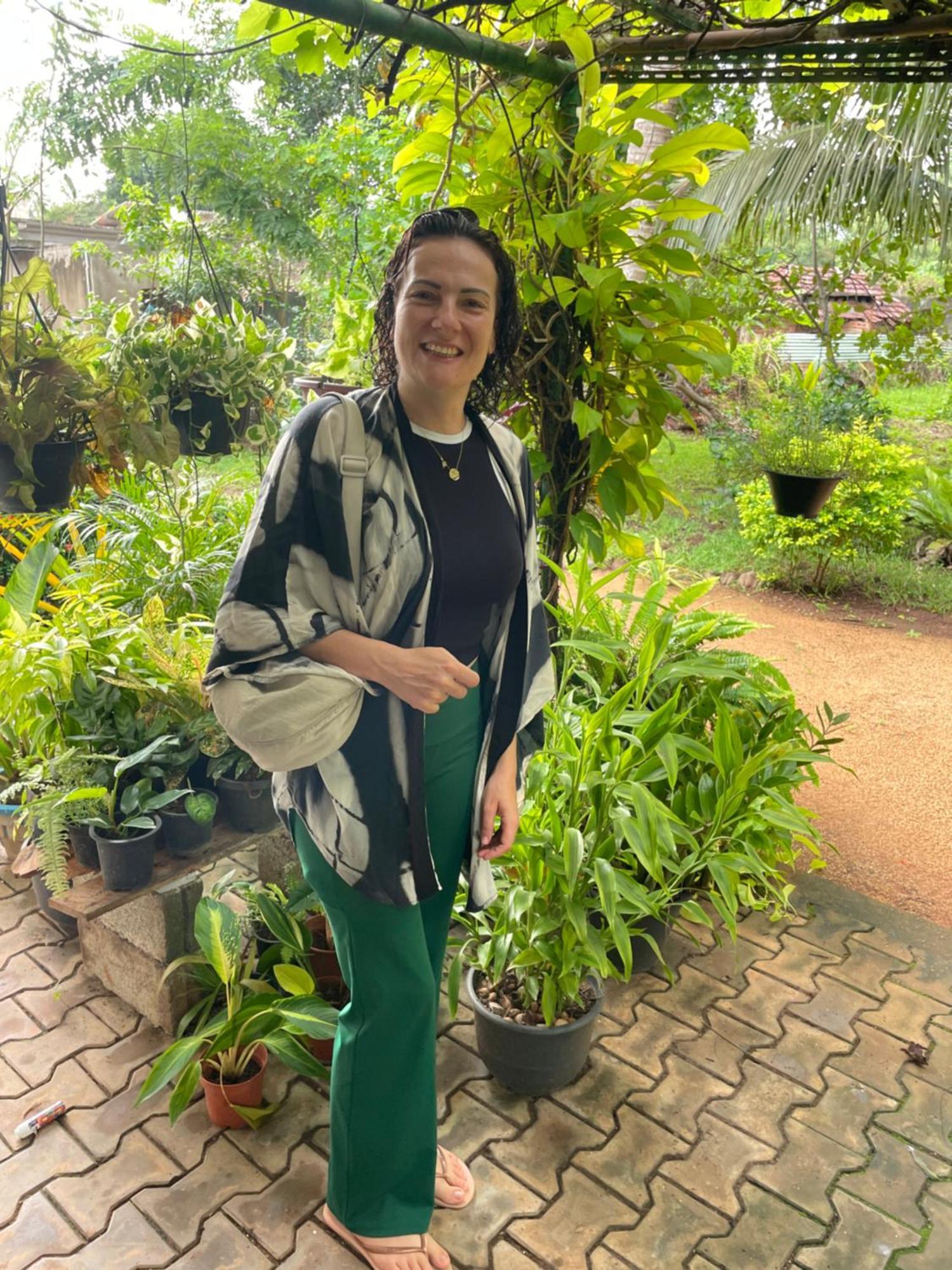 אנוראדפורה Olivia Homestay מראה חיצוני תמונה
