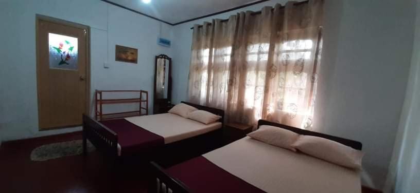 אנוראדפורה Olivia Homestay מראה חיצוני תמונה