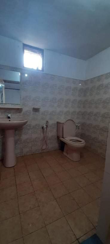 אנוראדפורה Olivia Homestay מראה חיצוני תמונה
